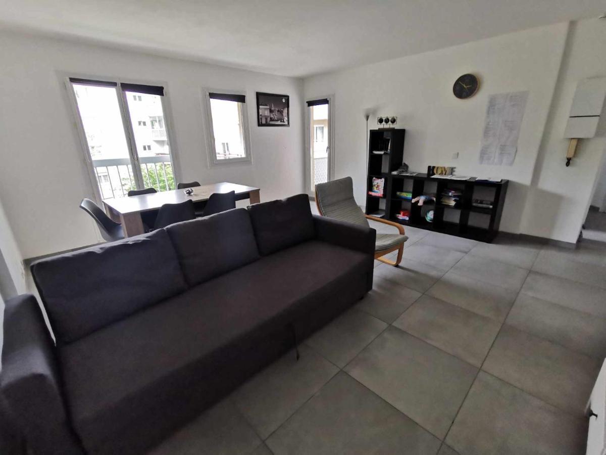 Appartement Proche Disneyland & Paris - 20 Minutes - Proche Gare Rer Noisiel Exterior foto