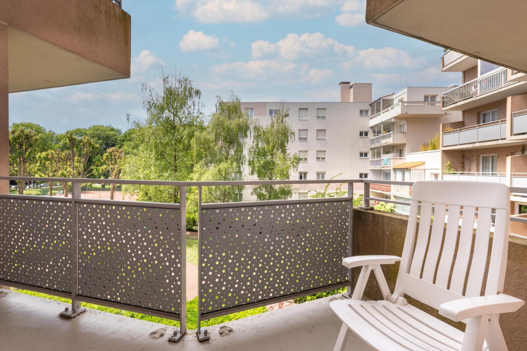 Appartement Proche Disneyland & Paris - 20 Minutes - Proche Gare Rer Noisiel Exterior foto